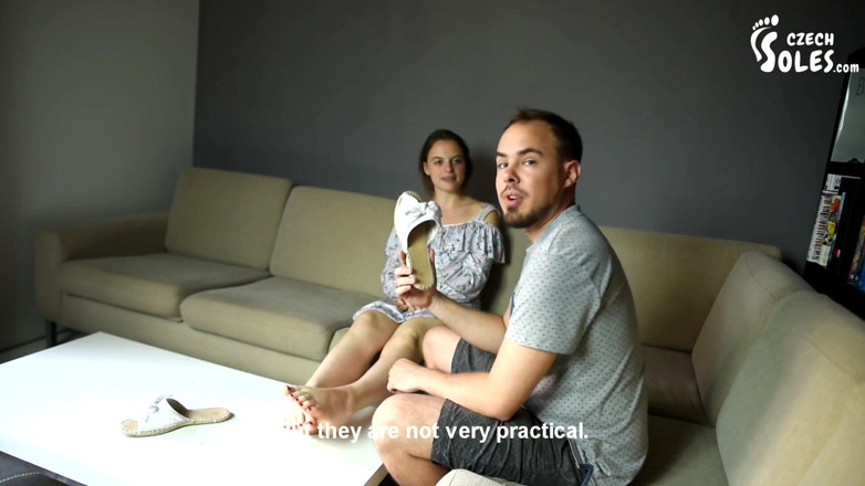 Czech Soles - foot fetish content: Đôi chân của Anna thực sự tôn thờ kiểu gì?