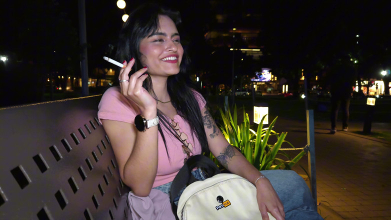 cxlila: Amatör Halka açık Pikap: Pornhub Sırt Çantalı Latin Hayran Gırtlağına Kadar...