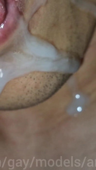 Hot 2025 cumshots exklusive studenten-spermasammlung!