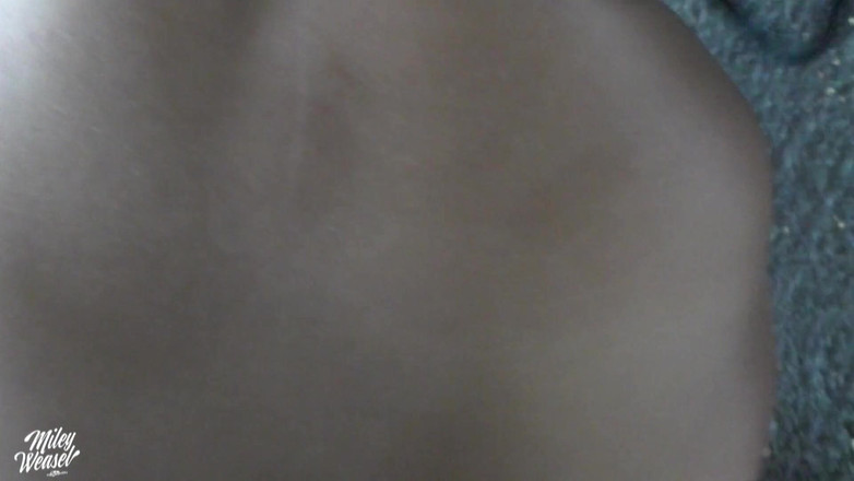 Miley Weasel: Německá blondýnka Miley Weasel ošukaná do zadku na parkovišti