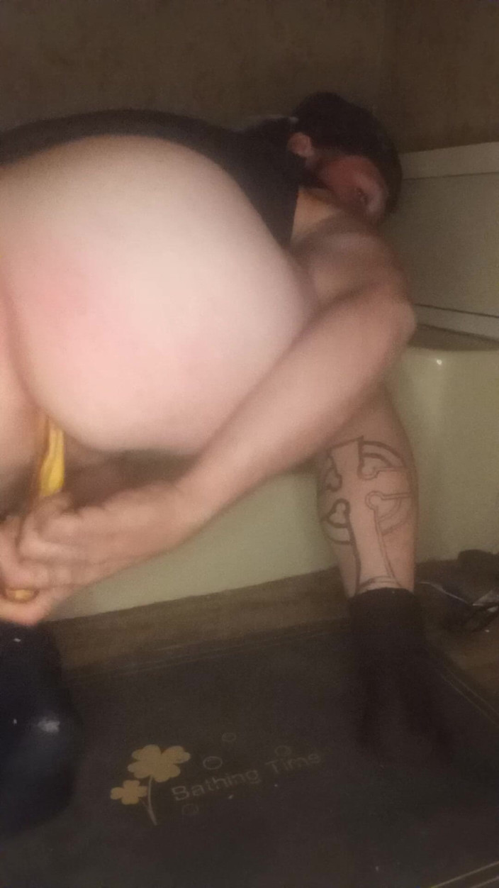 Gut Plower: Hot Muscle Stepdaddy Masturbating Cock and Hole Them Cumming