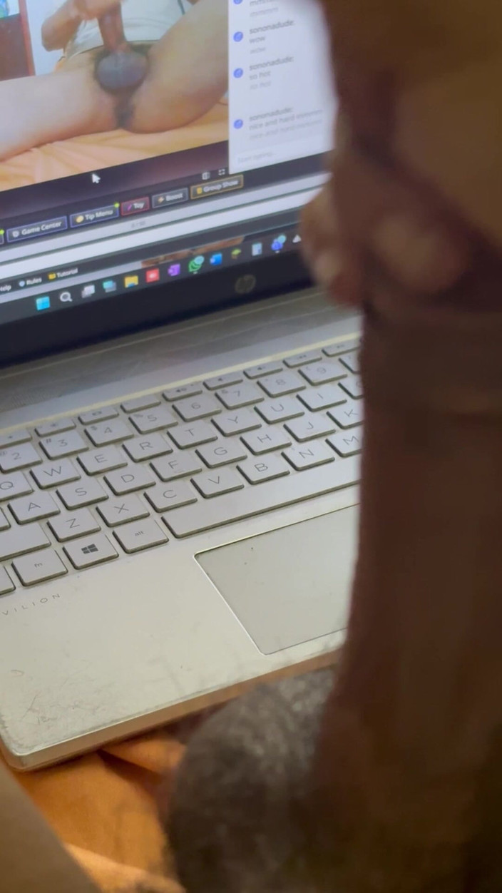 iamhighhh: Він сильно намагався кінчити