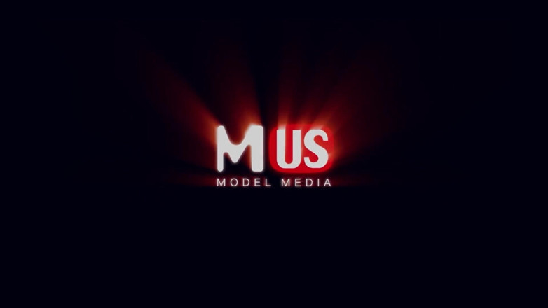 Model Media US: Jerkaoke cu Lauren Phillips și Gia Derza
