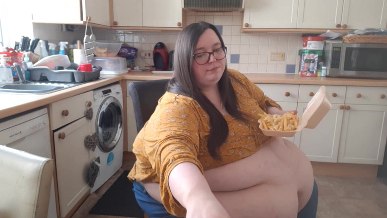 SSBBWLadyBrads: Ssbbw gegen godzilla burger essen