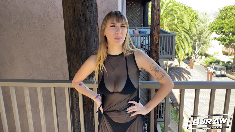 BJ Raw: BJRAW Angel Youngs daje niebiańską głowę