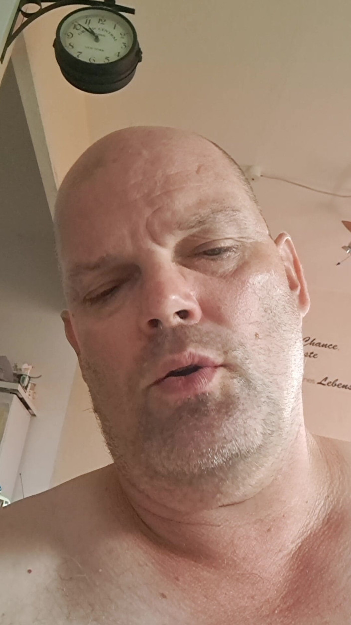 Fickspecht: Will the Slut Become a Whore?