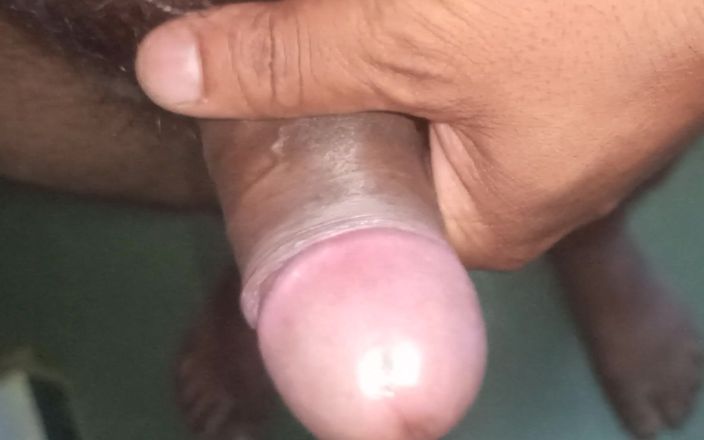 Deepak1989cage: Deshi, cougar super sexy, reçoit son clan
