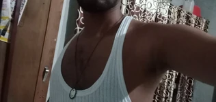 सुंदर हॉट सेक्सी आदमी लंड उंगली से खेलता है