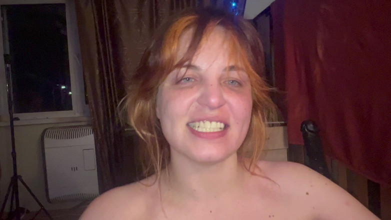 Elena917: 핑거링과 펀칭 POV