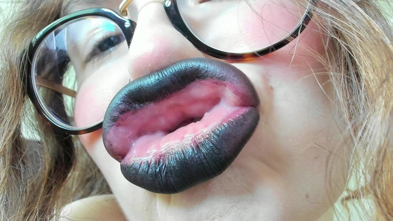 Rarible Diamond: Páchnoucí rty pro nevlastního tátu