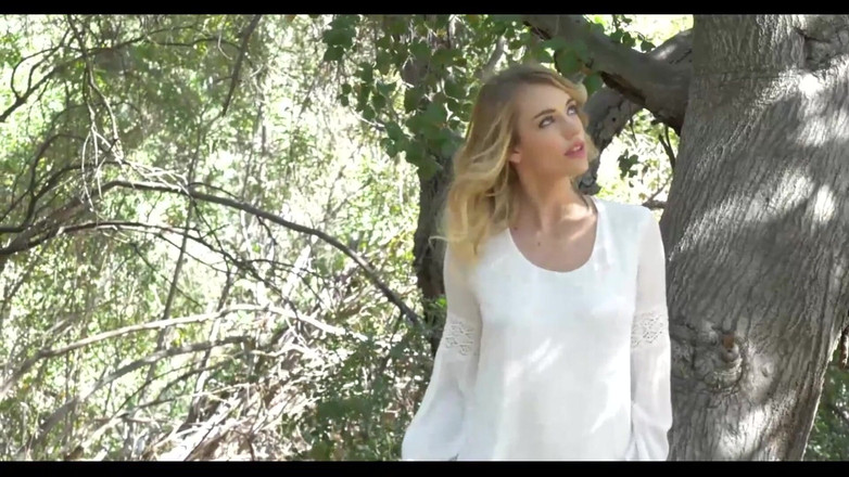 Lesbian Illusion: Le grand défi des lesbiennes top-modèles !! - (Défi #07)