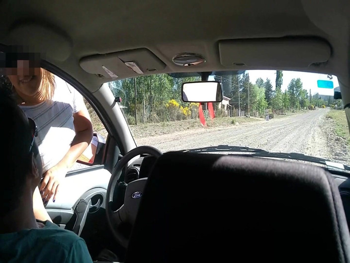 LadyRoma: Unknown Teen Masturbates Me in My Car on the Street