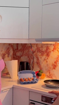 Vera Jarw e Greta Foss offrono le loro tette succose come dessert!