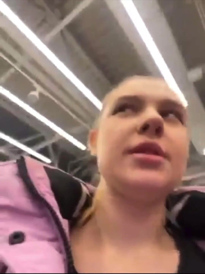 JuiceLussie: Fucking in the Fitting Room