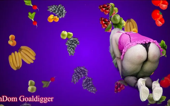 FinDom Goaldigger: My fishnets make you gay!