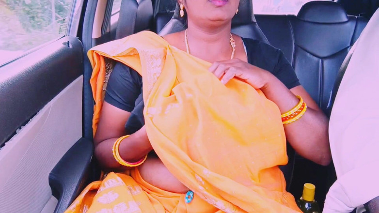 Telugu honey lips: Villege naukraani kaar seks telugu gandi baatchit
