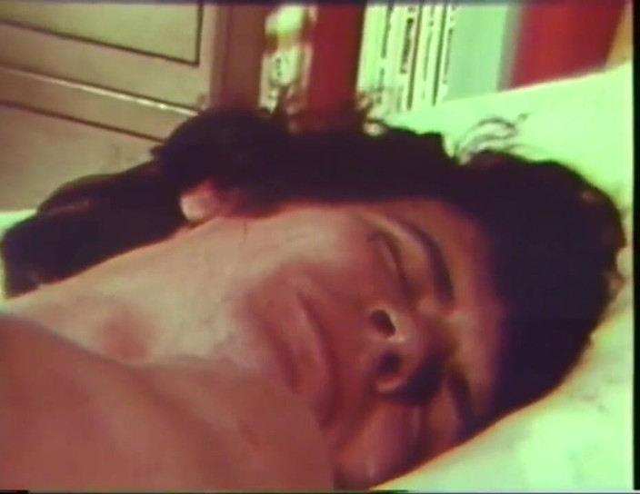 Vintage Usa: Hot vintage sex for a sexy brunette
