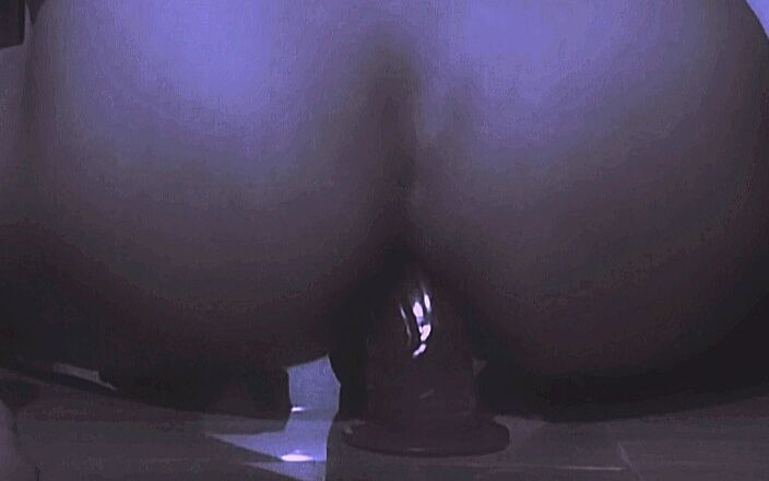Smalldick85: Chupando pau e fodendo cu