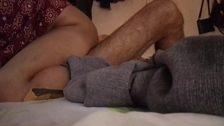 Bijukumar: Dziewczyna Mallu siedzi na szczycie męża i daje mu loda