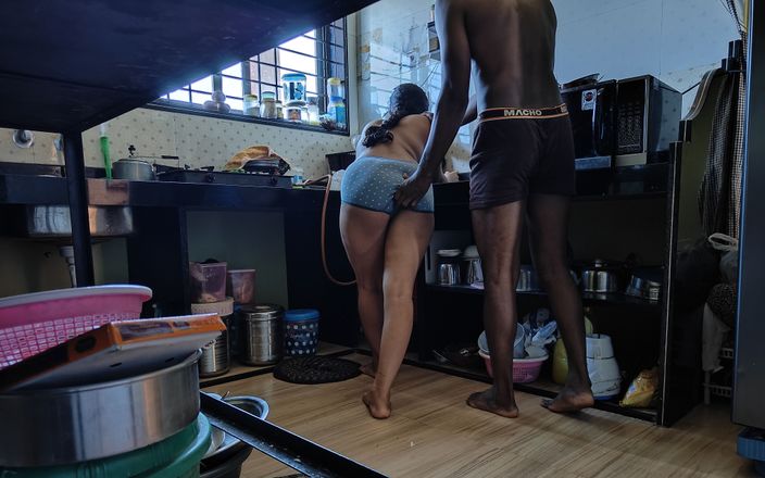 Sexy sonali: Üvey erkek kardeşim beni mutfakta sikiyor ve seks videounu kaydediyor