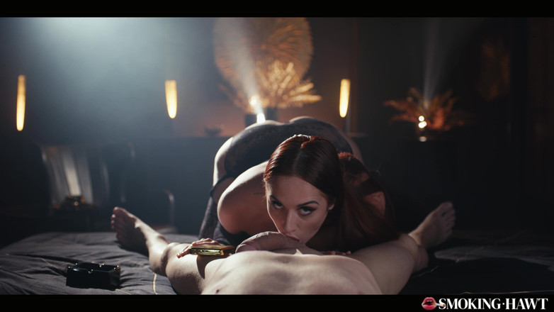 Smoking Hawt: Audrey Reid