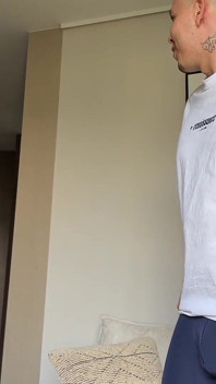 Scopro Mio Fratellastro Che Si Masturba Nelle Mie Mutandine E Finisce per Spruzzarmi