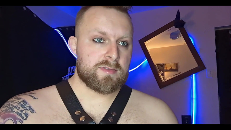 WolfgangWhite: VEDERE LA PERSOANA 1: Făcând efeminat să înghită o încărcătură uriașă de spermă