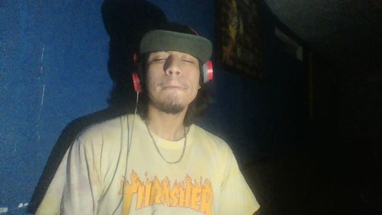 AlexAlejandro13: Den s horkým pérem