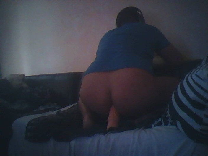 Dirty bi bull: XXLモンスターコックで私の濡れた嫌いな人をファック