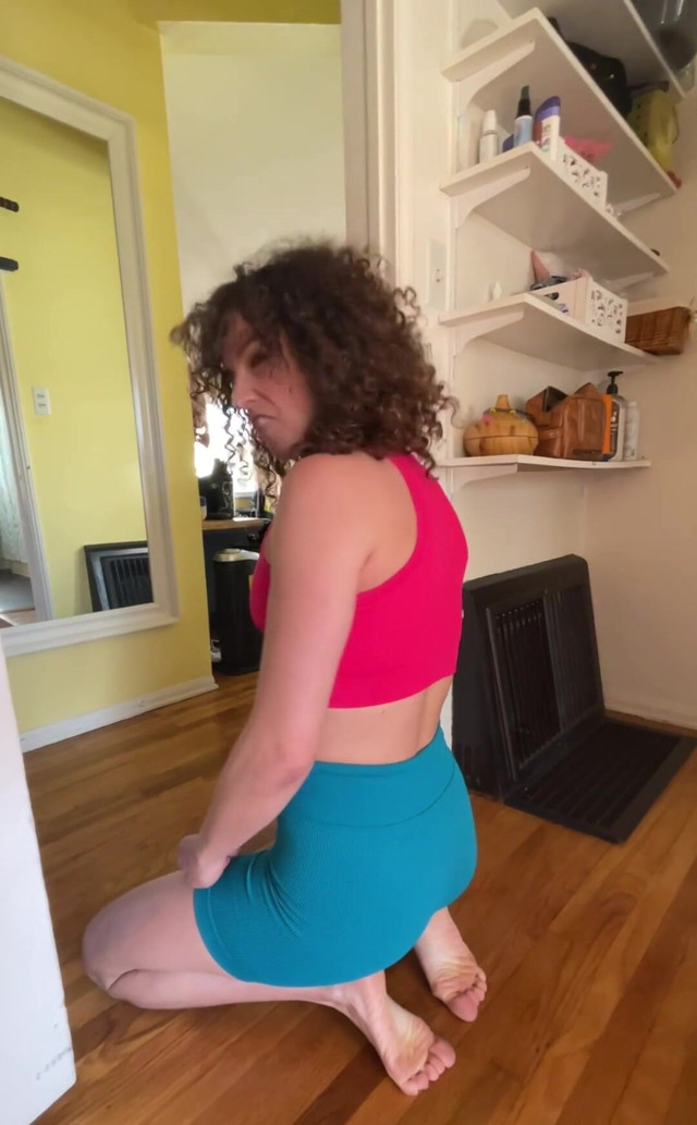 Morning Workout and Anal Stretching Routine! Haha. This Is More for Fun! but I Do Love Teaching People How to Anal (Vibe with mommy) Morning Workout and Anal Stretching Routine! Haha. This Is More for Fun! but I Do Love Teaching People How to Anal (Vibe with mommy)