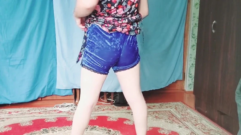 Kitty_Cross: Handsfree klaarkomen schattige gladde benen gladde huid model femboy