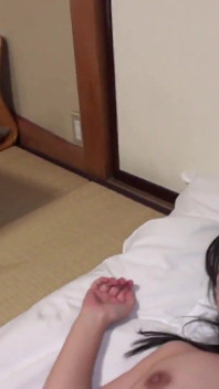 Teil 2 [geheime Aufnahmen] ein Secret Service von einem Luxury Inn in Tokio. Ich filme einen Top-secret Service von einer 19-jährigen H-cup Gravure