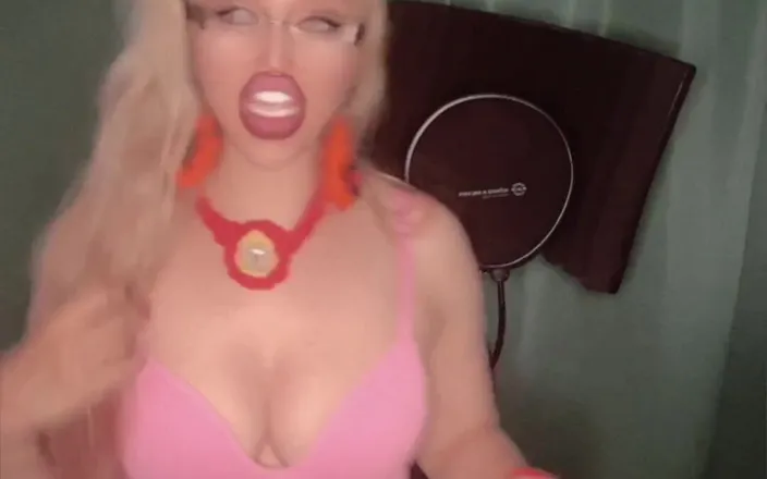 FinDom Goaldigger: I Make You Hot Song Version 2