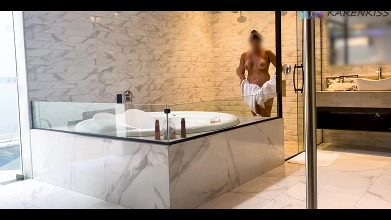 Karen Kiss: Я втік з продавцем меблів в обідній час, і рогоносець дізнався - karenkiss