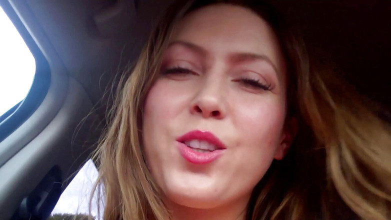 Leon Lambert Girls Twerk Parties CFNM: Youtube Star выставила себя на показ, когда движение тяжелое на дороге