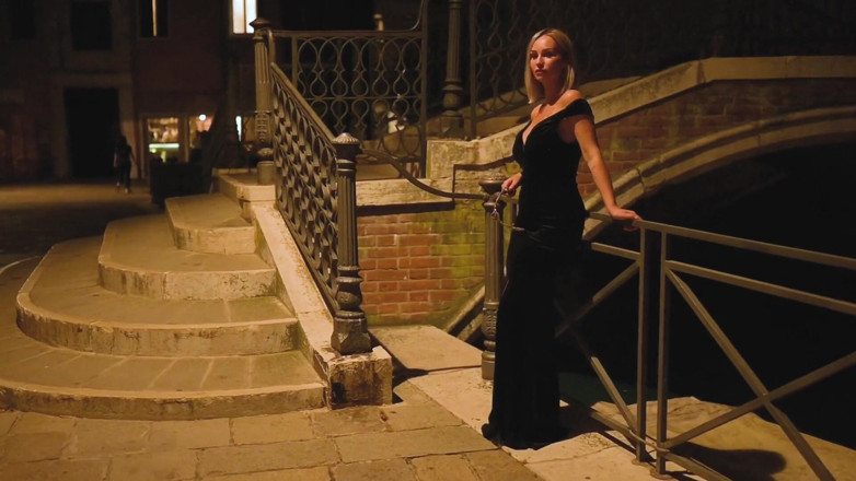 Sensual-X: Stranger in Venice - Fucking a Stranger