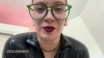 Veggiebabyy: 被姐妹们监禁：Feral futa的繁殖鸡巴