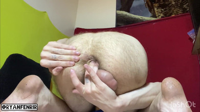 Ryan Fenrir: Ryan fenrir tự đụ lỗ đít của chính mình