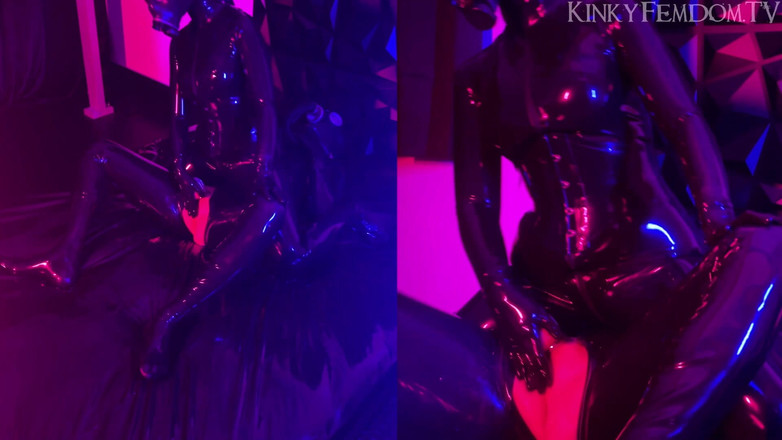 KinkyFemdomTV: Fisting dubur berganda dengan gas berganda lateks