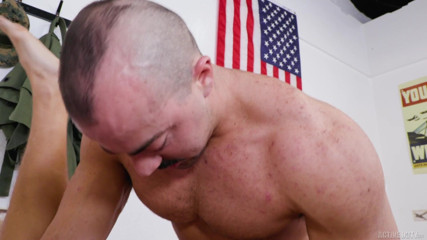 Active Duty: Active duty - Caught in the act, fuck & suck