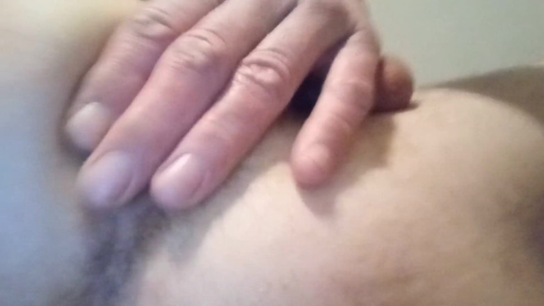 LilTaste: Rubbing &amp; Playing with My Pale Arsehole
