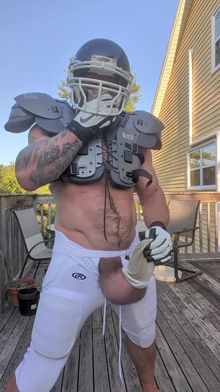 Bruiser Bearwood: Voetbaluitrusting, sokken, decolletés