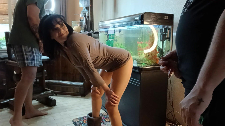 Mysticbabe8: 他们敢让我这样做，并说我不会这样做，所以我向他们展示我会这样做的