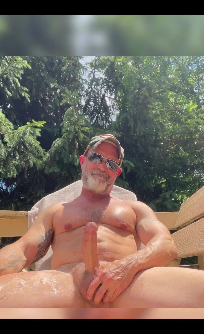 MrJamesYork: Hot Outdoor Bate