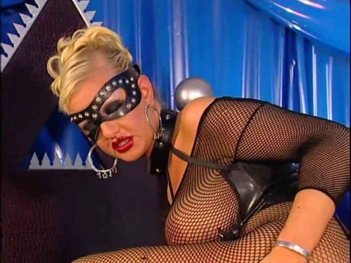 Absolute BDSM films - The original: Big boobs blonde and masked big dick latex fetish