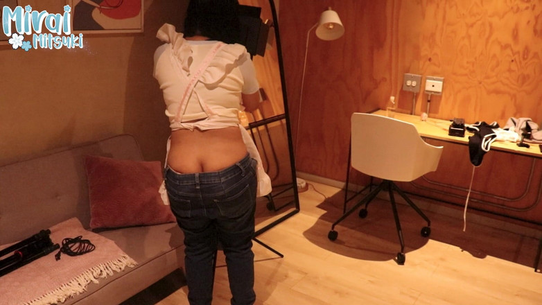 Mirai: 第一人称视角 我的老板看到我的屁股