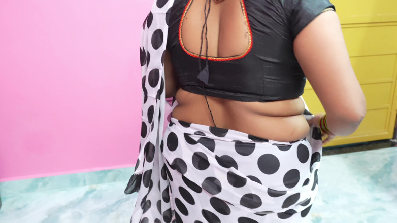 Neha bhabhi0832: Husband Left His Wife's Armpit and Left Nois