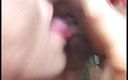 Hot TRANSformations: Brunetka tranny Karen Zaneth dostaje mokre usta wypchane i tyłek...