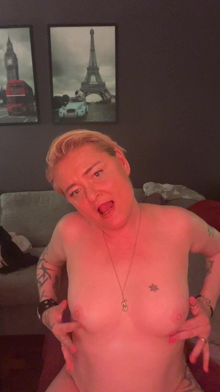 Secret cindy: Anal e buceta
