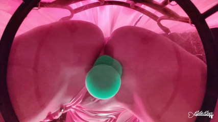 Kyla Keys: O vedere din partea de jos